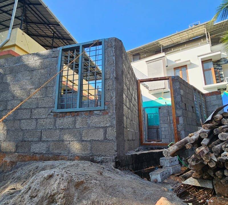 Concrete block walls going up