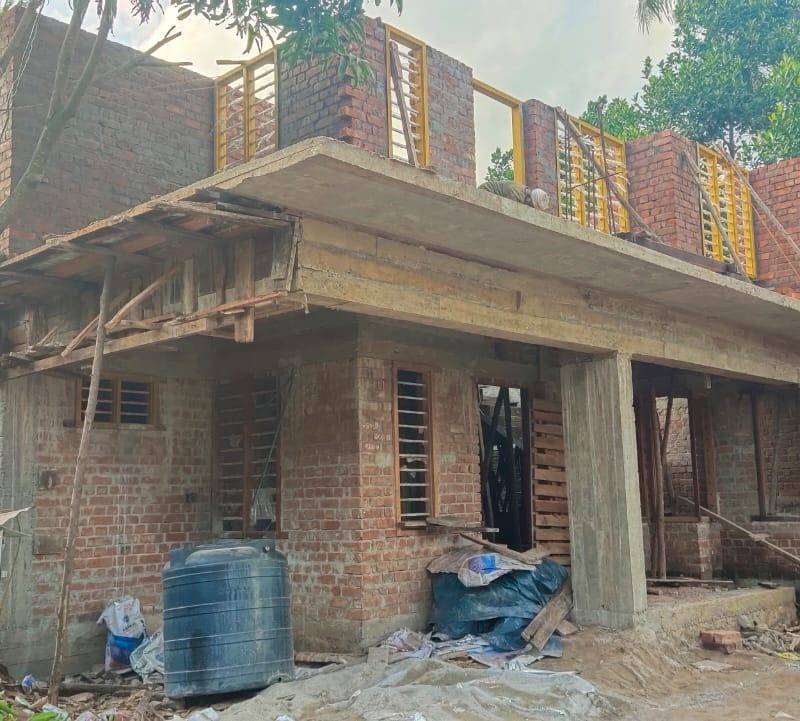 First floor walls and roof slab