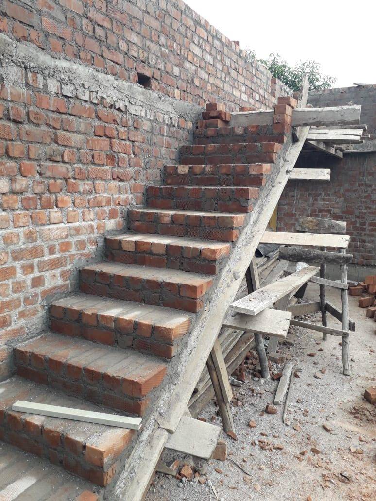 First floor walls and roof slab